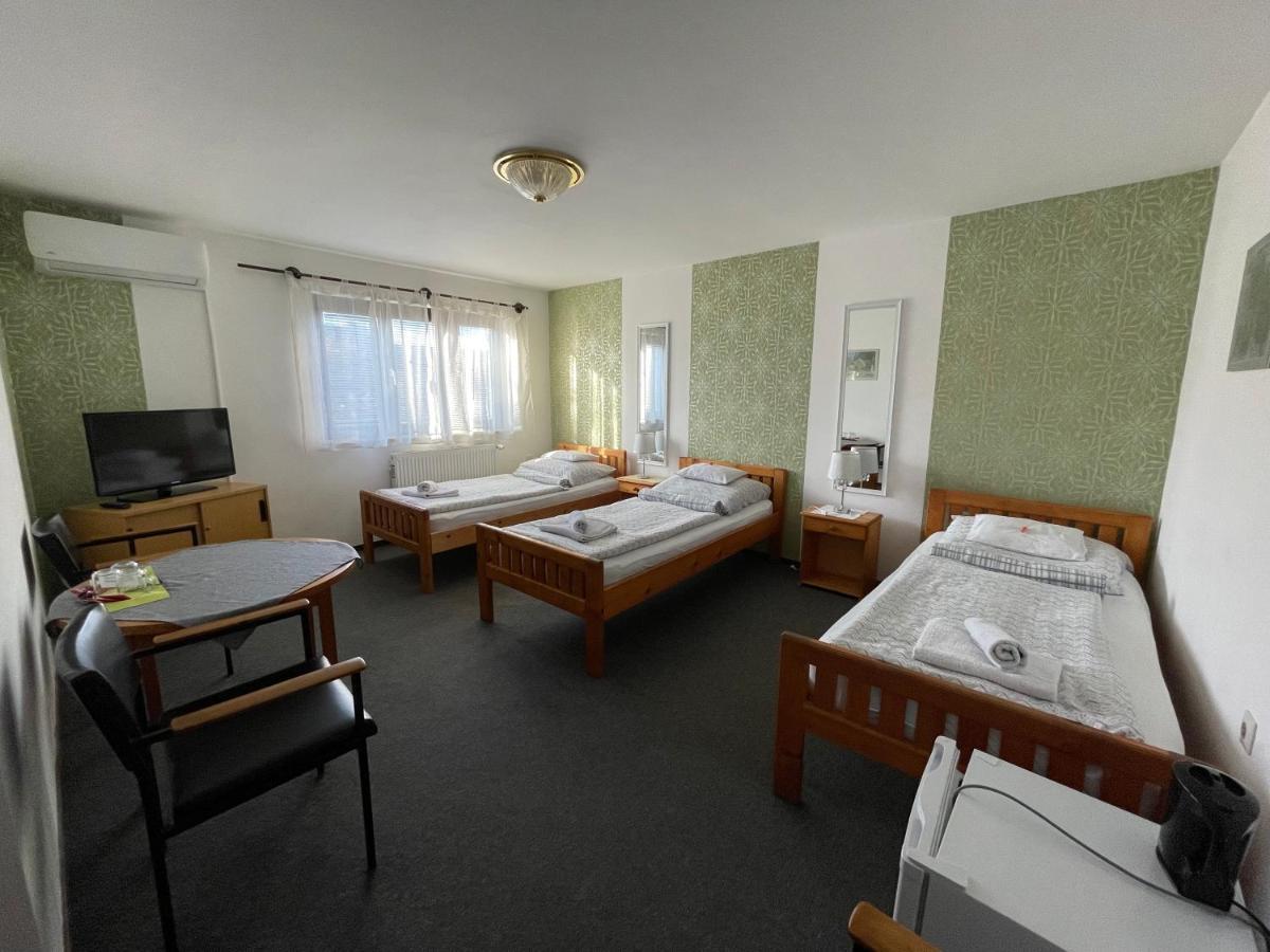 Hot-L Mini Hotel Nagykanizsa Eksteriør billede